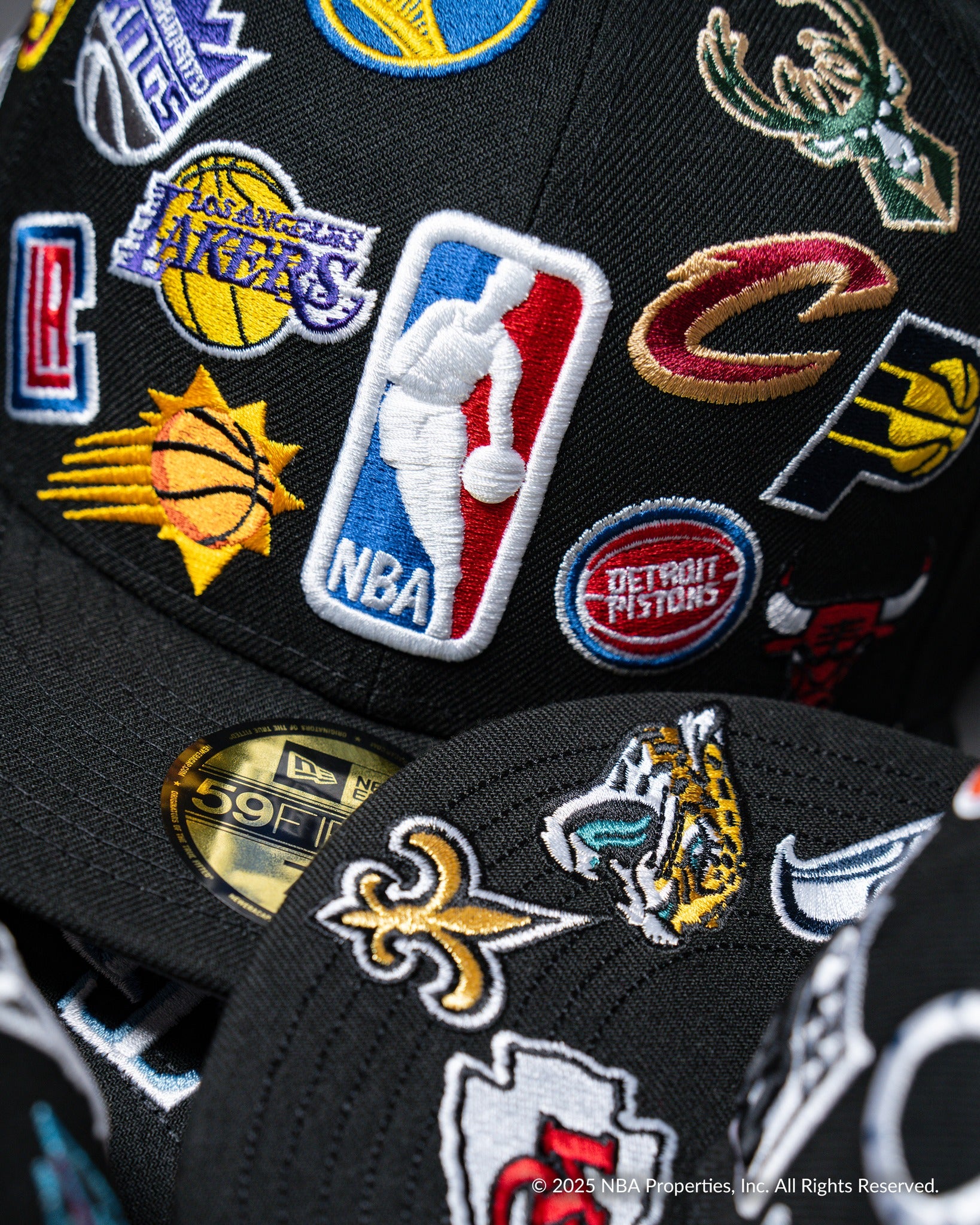 NBA All Over Logo 59FIFTY Cerrada