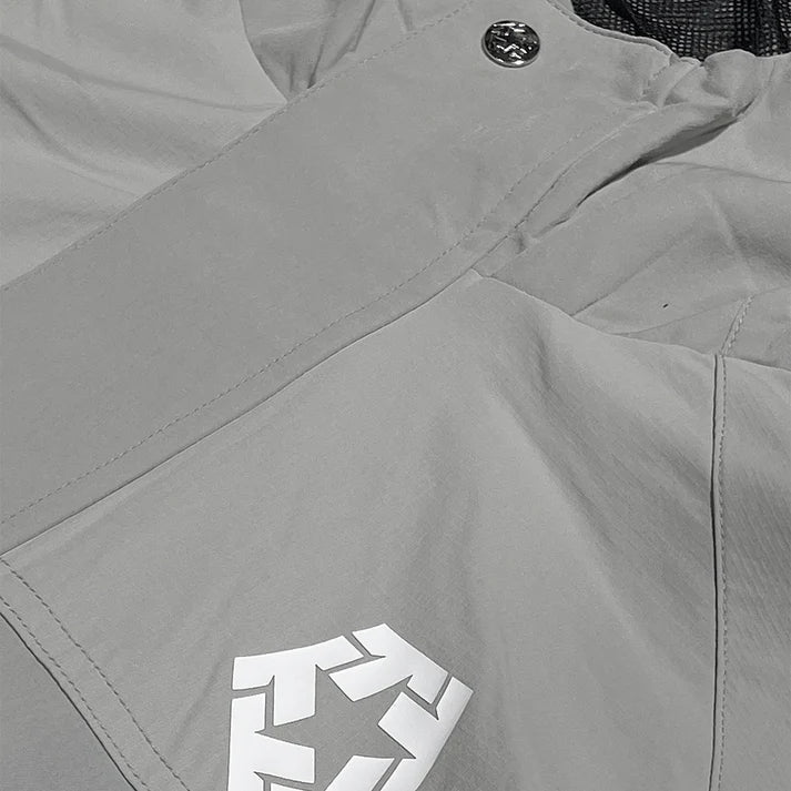 Premium Trek Jacket - Gris Claro